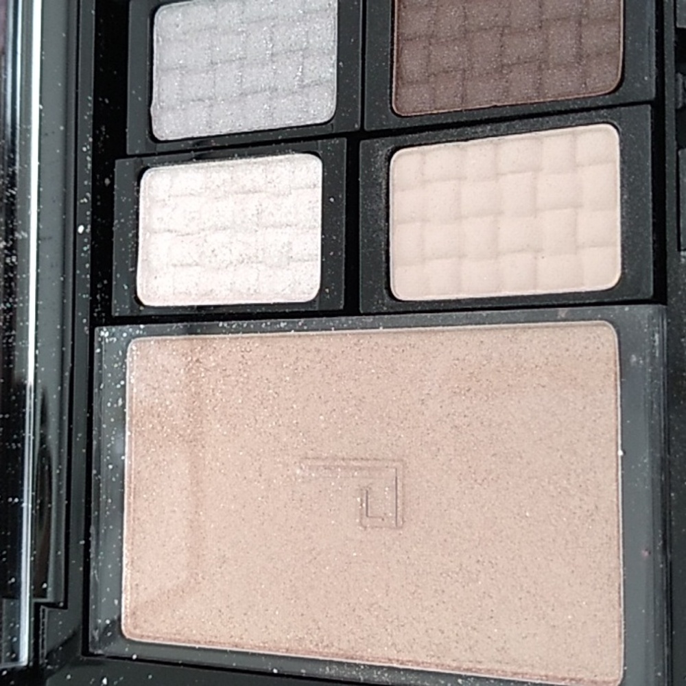 Doucce palette Freematic eyeshadow Smokey eye finish - Picture 3 of 7